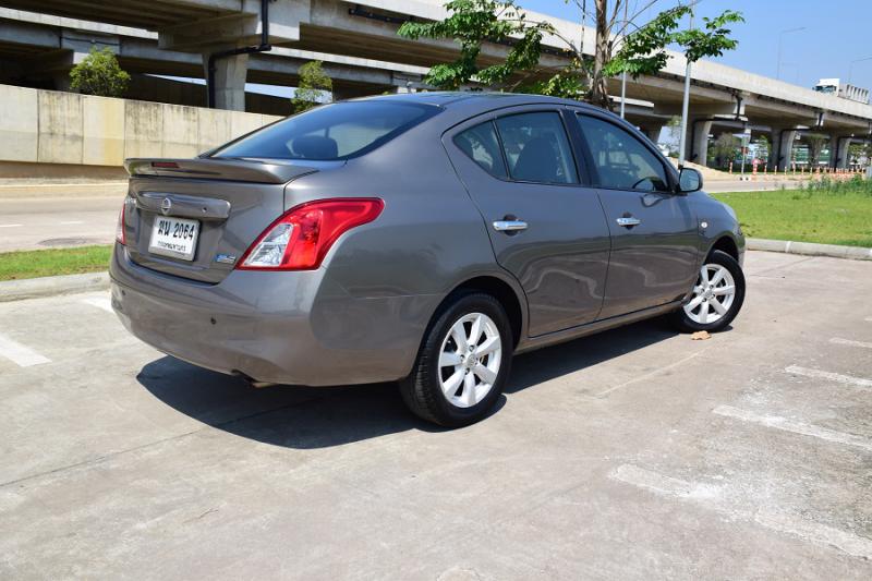 NISSAN VLท็อปออฟชั่นส์ 2012