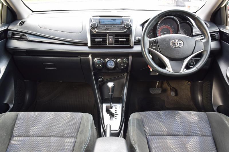 TOYOTA SV ตัวท็อปออฟชั่นส์ 2013