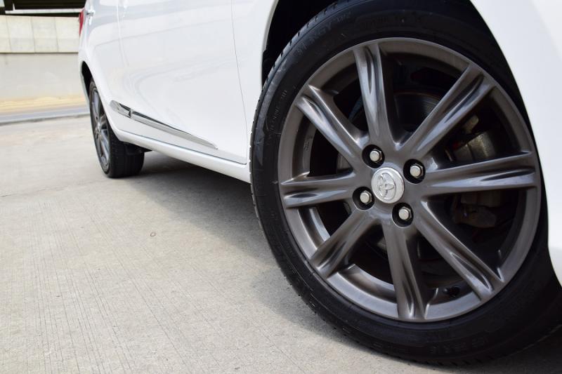 TOYOTA SV ตัวท็อปออฟชั่นส์ 2013