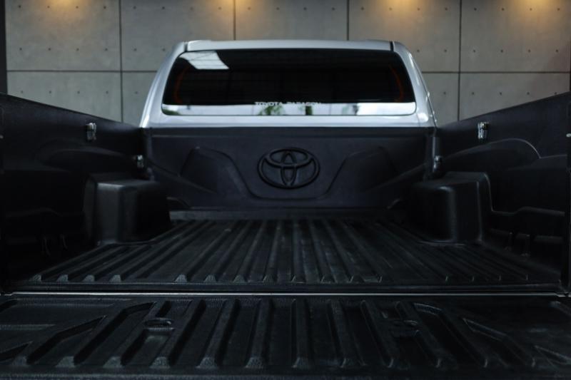 TOYOTA Revo 2021