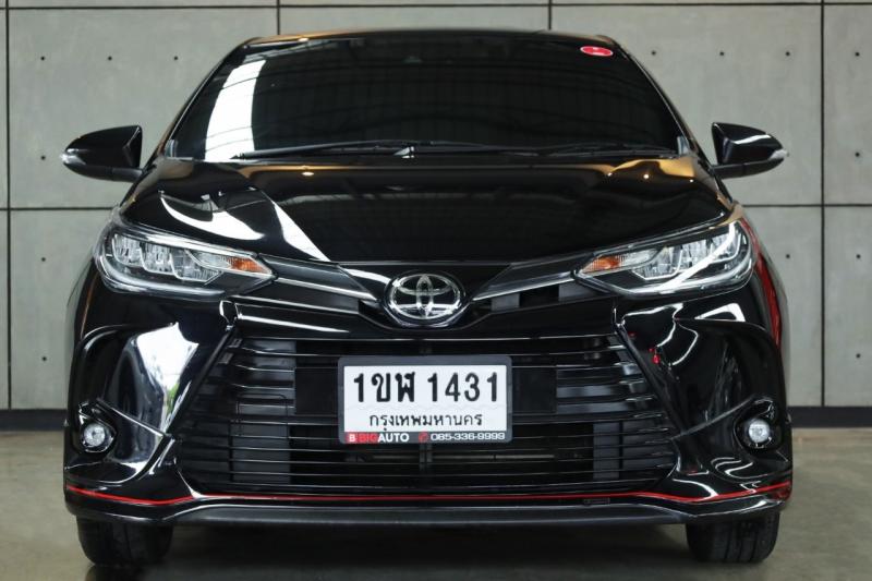 TOYOTA Yaris 2021