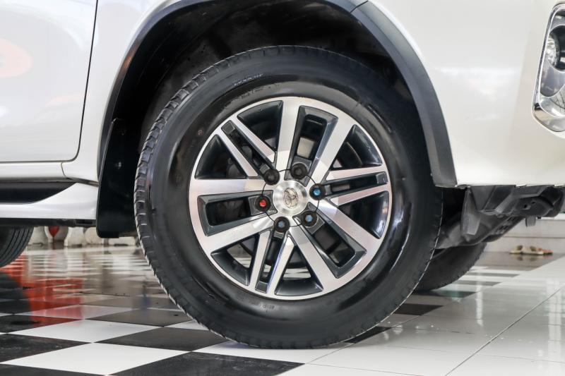 TOYOTA NEW FORTUNER 2.4 V 2018
