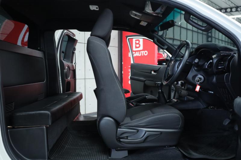 TOYOTA REVO 2.4 G Rocco 2018