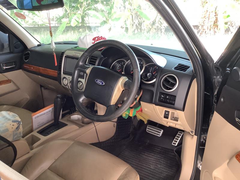 FORD Everest 2011