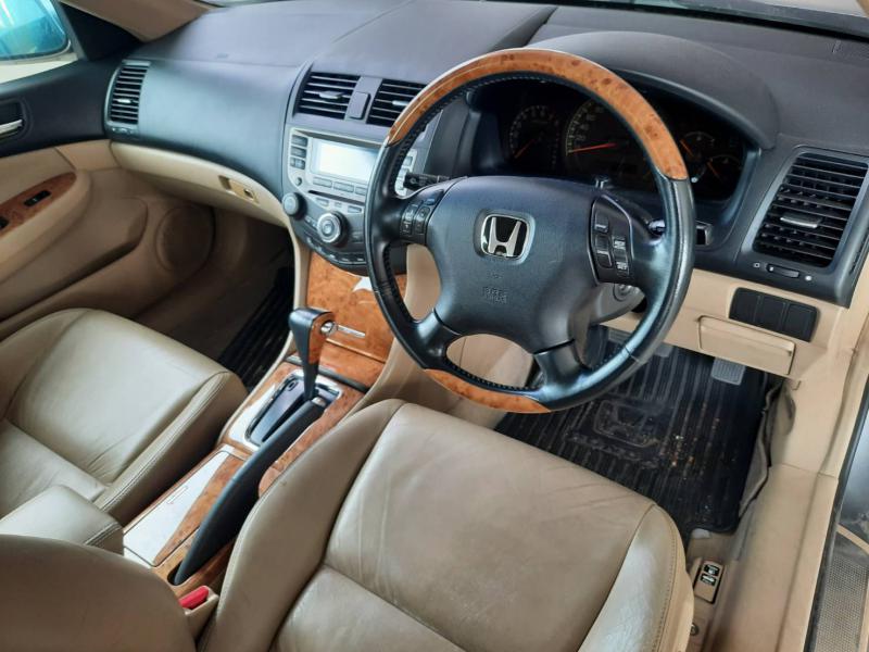 HONDA Accord 2005