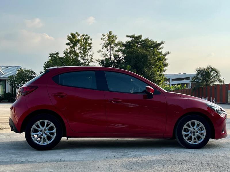 MAZDA Mazda2 2015