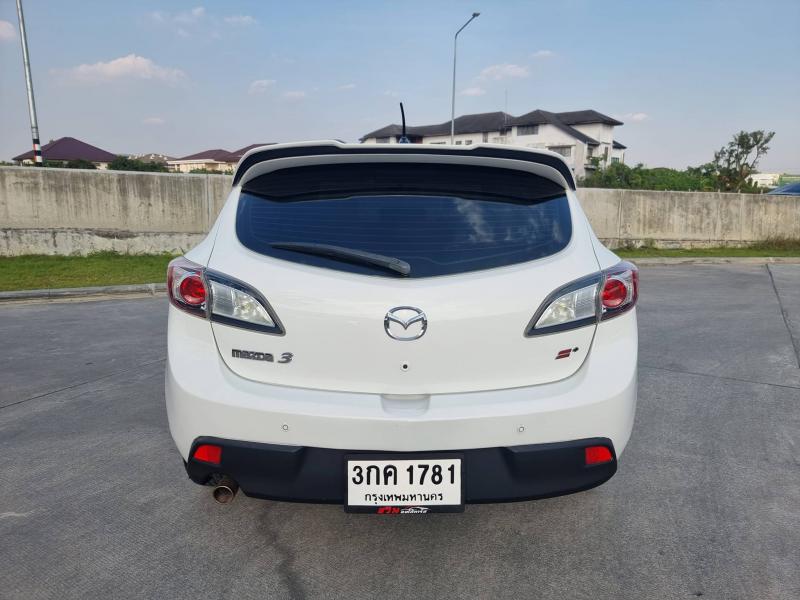 MAZDA Mazda3 2013