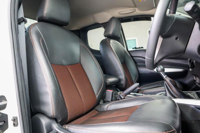 NISSAN NAVARA NP 300 2021