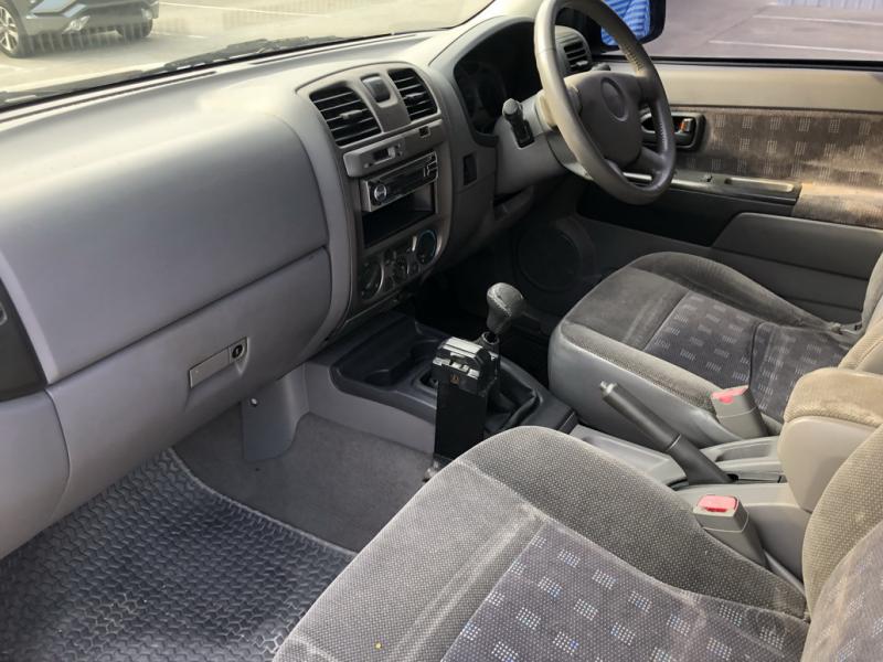 ISUZU DMAX 2.5 DDi SLX 2003
