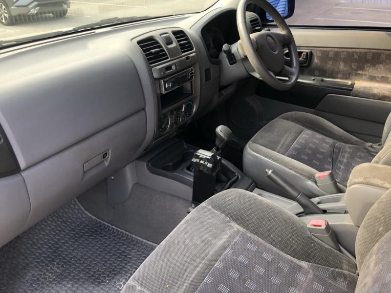 ISUZU DMAX  2.5  DDi  SLX 2003