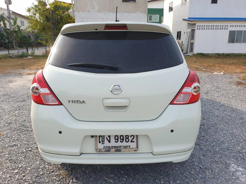 NISSAN TIIDA 2010