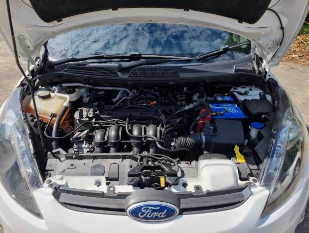 FORD Fiesta 1.5 Sport 2013