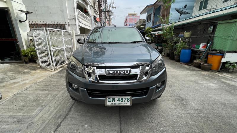 ISUZU v-cross 4x4 2012