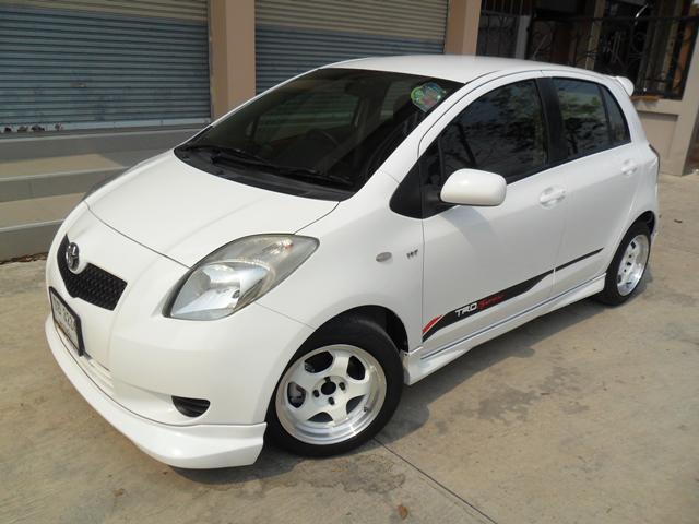 TOYOTA Yaris 2008