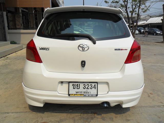 TOYOTA Yaris 2008