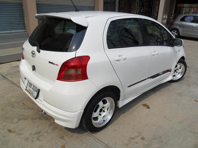 TOYOTA Yaris 2008