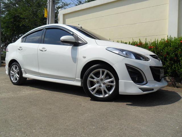 MAZDA Mazda2 2012
