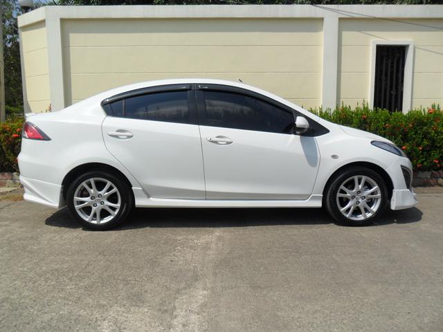 MAZDA Mazda2 2012