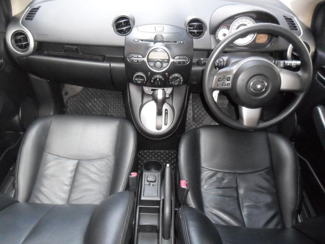 MAZDA Mazda2 2012