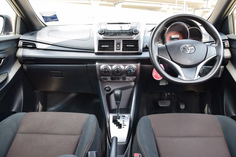 TOYOTA E 2015