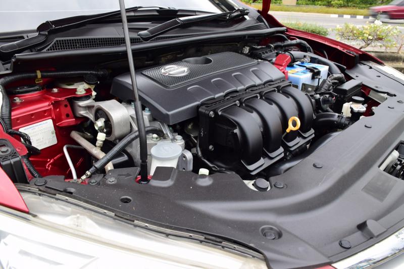NISSAN Vท็อปออฟชั่นส์ 2012