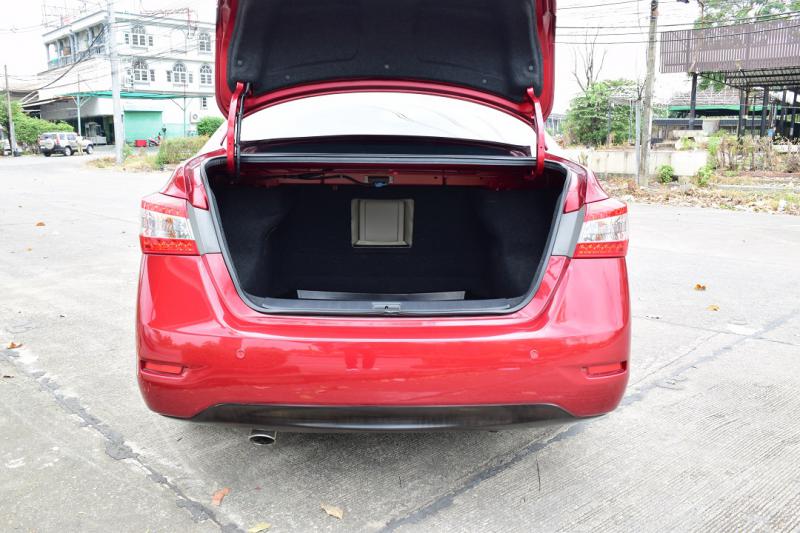NISSAN Vท็อปออฟชั่นส์ 2012