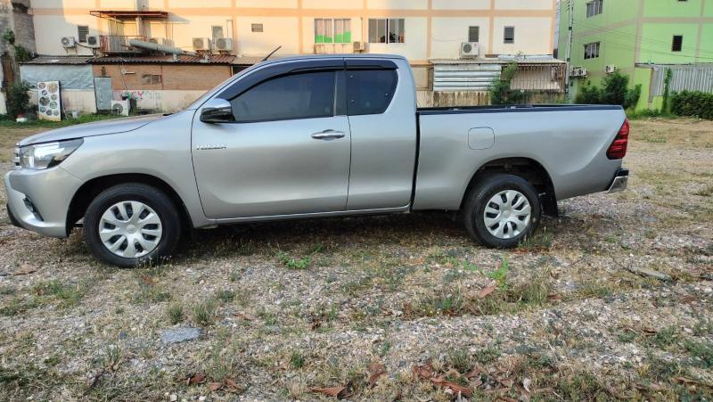 TOYOTA Hilux Revo J Plus 2018