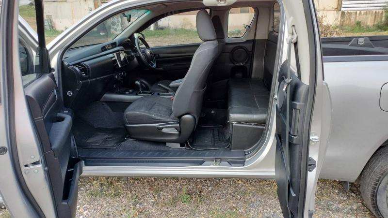 TOYOTA Hilux Revo J Plus 2018