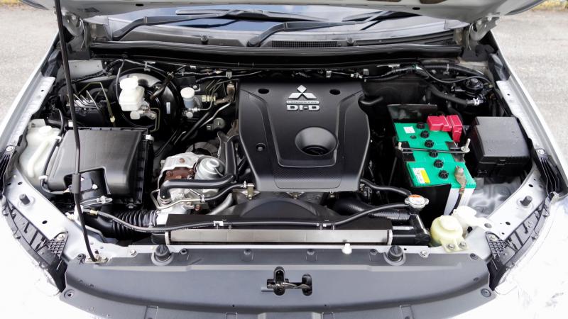 MITSUBISHI Triton2.4 GLS Plus M 2015