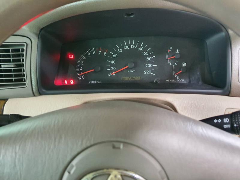 TOYOTA Corolla Altis 1.6E 2002