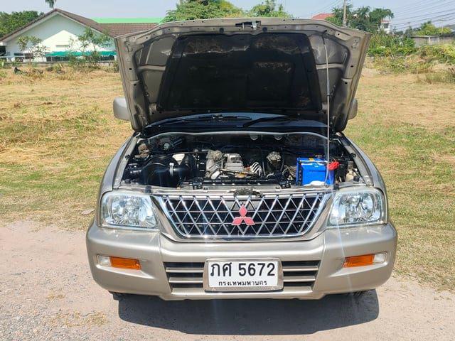 MITSUBISHI STRADA 2001