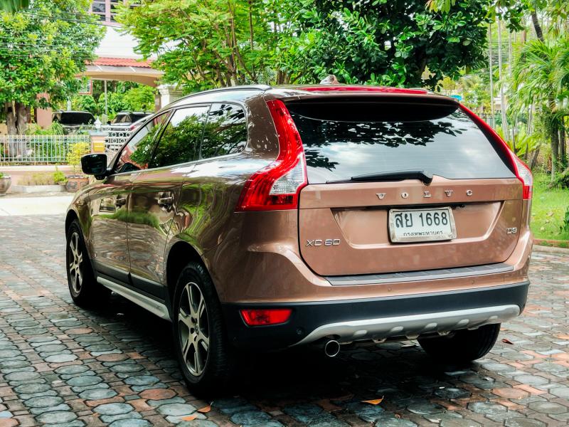 VOLVO XC60 2011