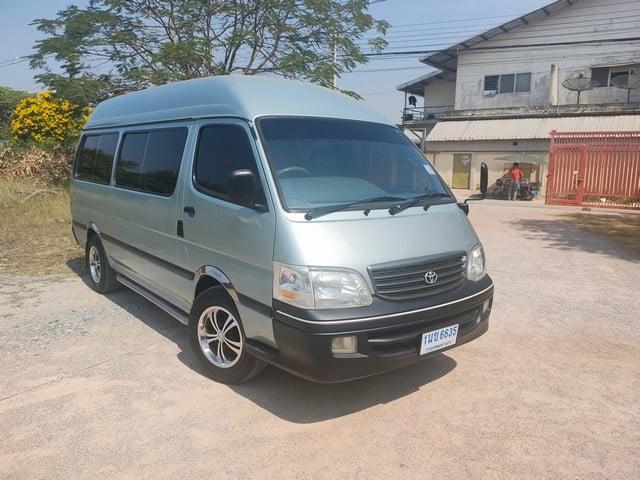 TOYOTA HIACE 2004