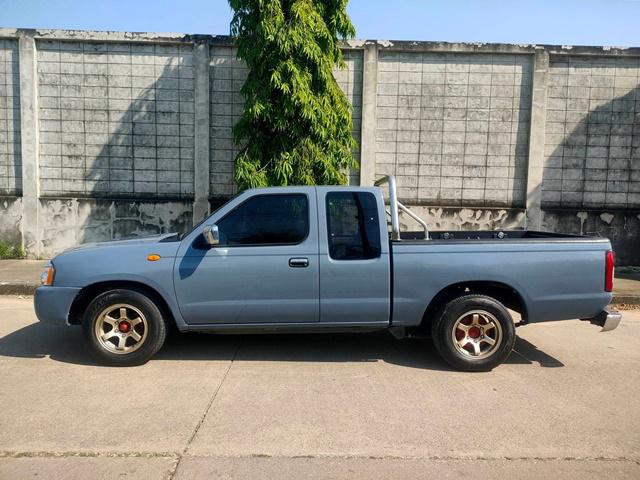 NISSAN FRONTIER 2003