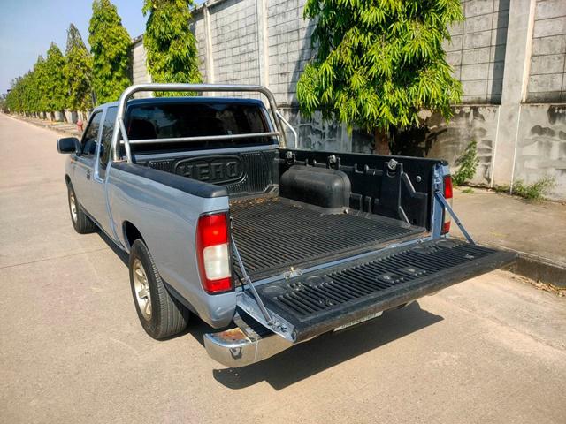 NISSAN FRONTIER 2003