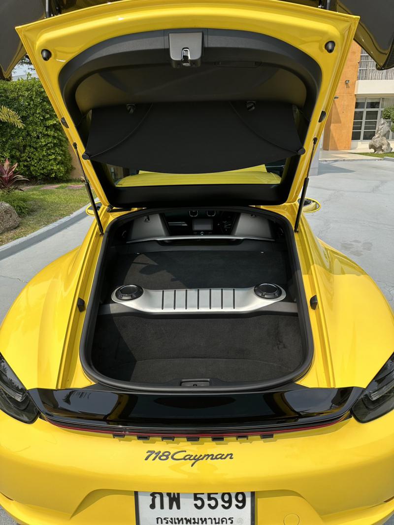 PORSCHE 718 Cayman 2018