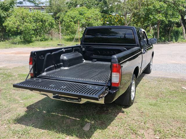 NISSAN FRONTIER 2006