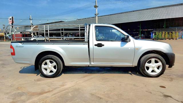 ISUZU D MAX 2011