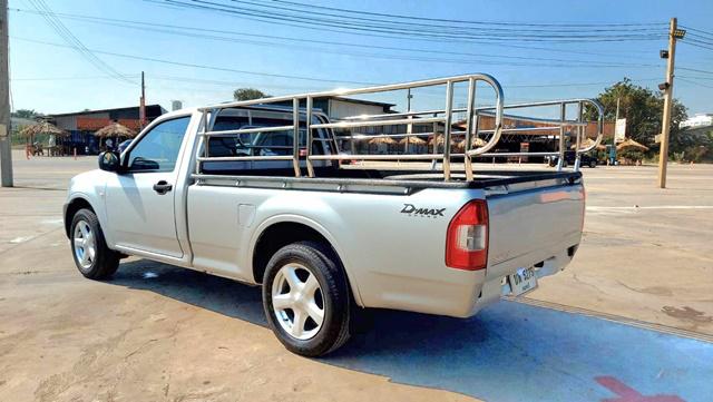 ISUZU D MAX 2011