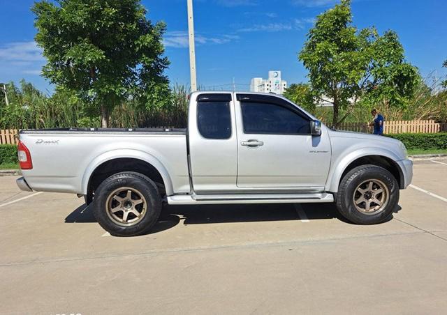 ISUZU D MAX 2006