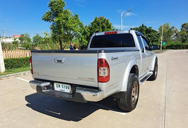 ISUZU D MAX 2006