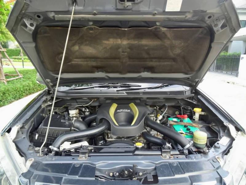 ISUZU Dmax HiLander 2012