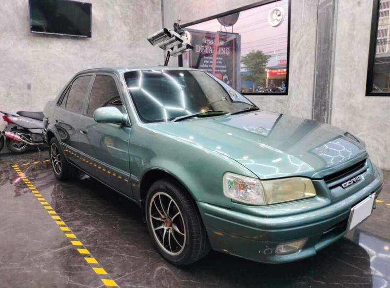 TOYOTA COROLLA  1998