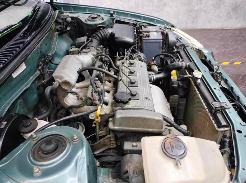 TOYOTA COROLLA 1998