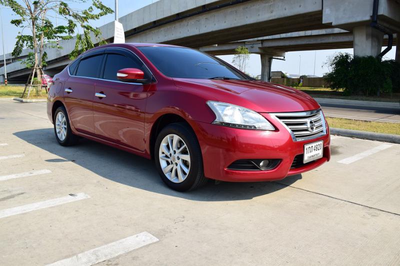 NISSAN 1.8V รองท็อป 2012