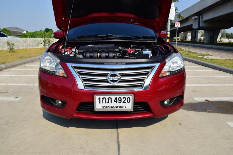 NISSAN 1.8V รองท็อป 2012