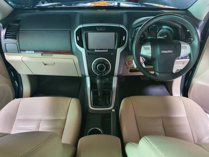 ISUZU Mu X รุ่น1.9Navi 2017