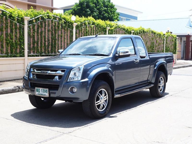 ISUZU D-MAX SPACECAB  2011