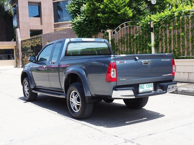 ISUZU D-MAX SPACECAB  2011