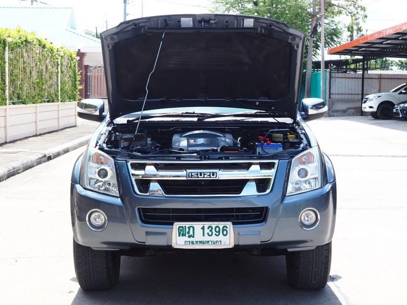 ISUZU D-MAX SPACECAB  2011